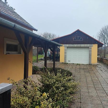 Holiday Home Mia Belá エクステリア 写真